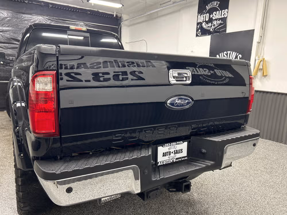 2010 Ford F-350 Super Duty XLT Image 5
