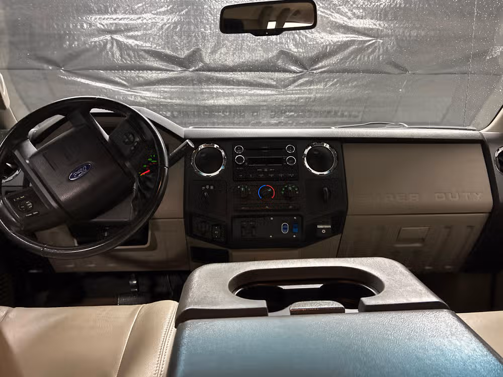 2010 Ford F-350 Super Duty XLT Image 13