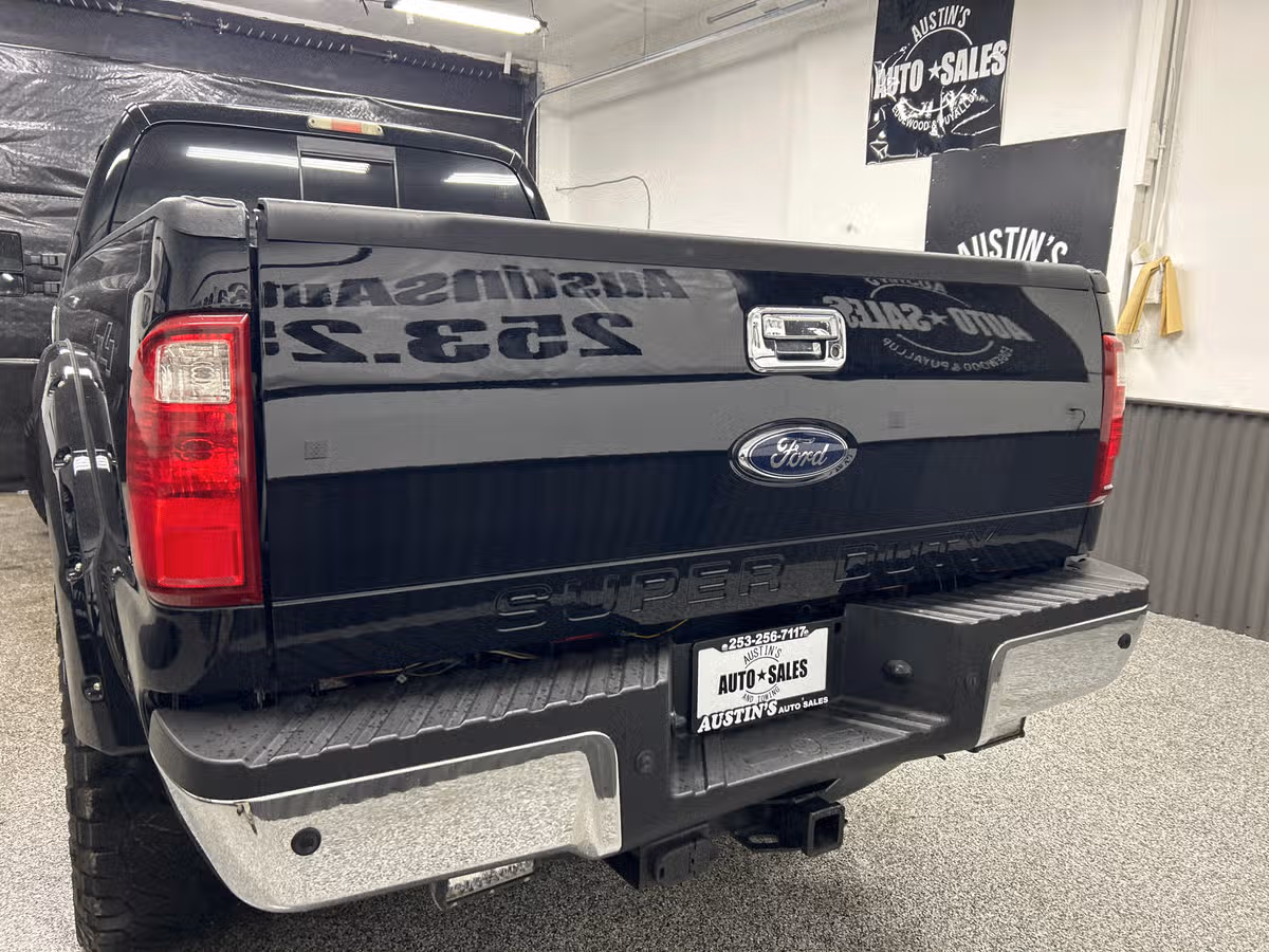 2010 Ford F-350 Super Duty XLT Image 5