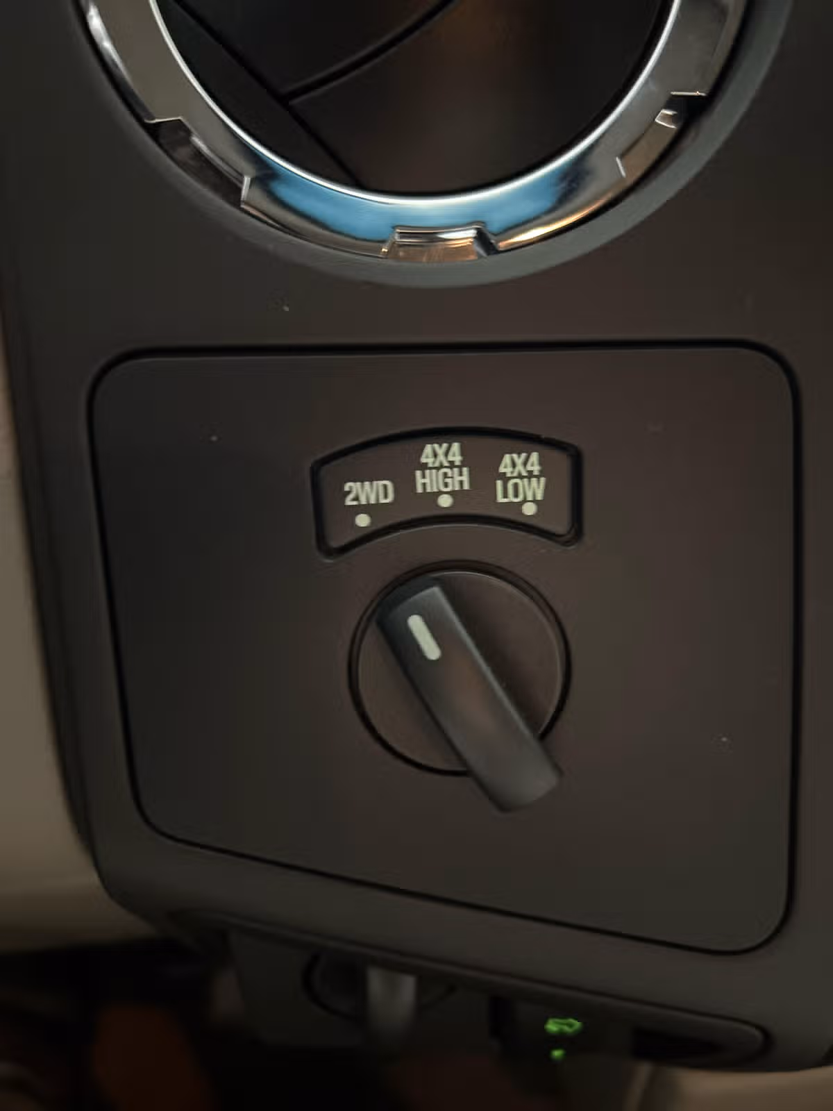 2010 Ford F-350 Super Duty XLT Image 16