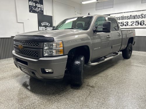 2013 Chevrolet Silverado 2500HD LTZ Lower Image 1