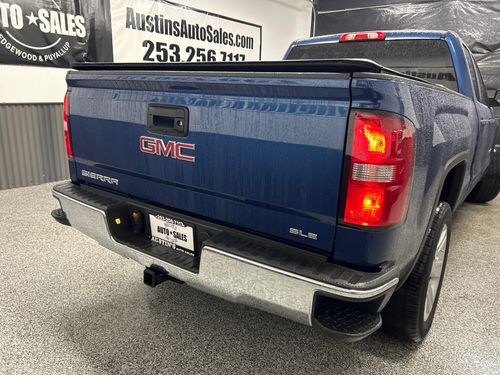 2016 GMC Sierra 1500 SLE Lower Image 3