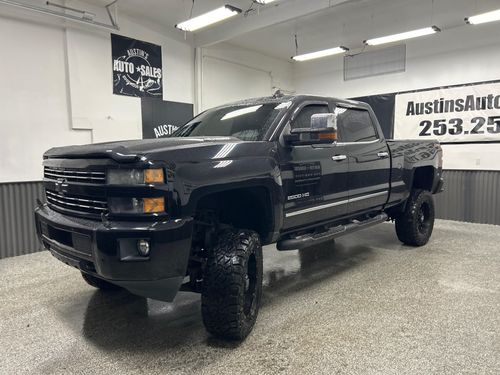 2015 Chevrolet Silverado 2500HD LTZ Crew Cab Lower Image 1