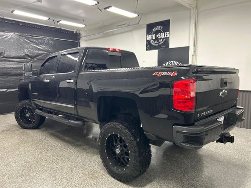 2015 Chevrolet Silverado 2500HD LTZ Crew Cab Lower Image 2