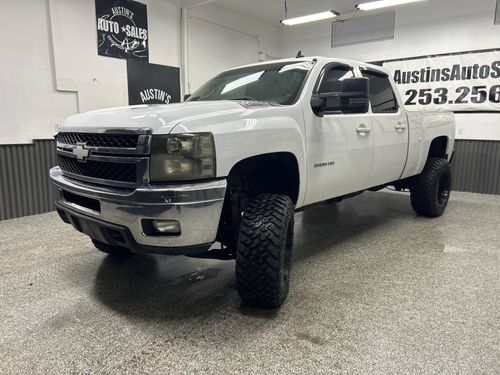 2013 Chevrolet Silverado 2500HD LTZ Lower Image 1