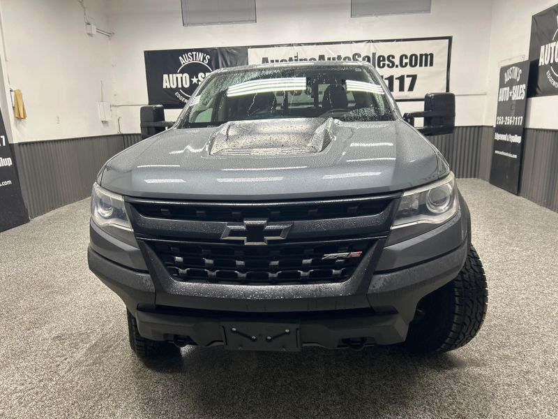 2019 Chevrolet Colorado ZR2 photo 2