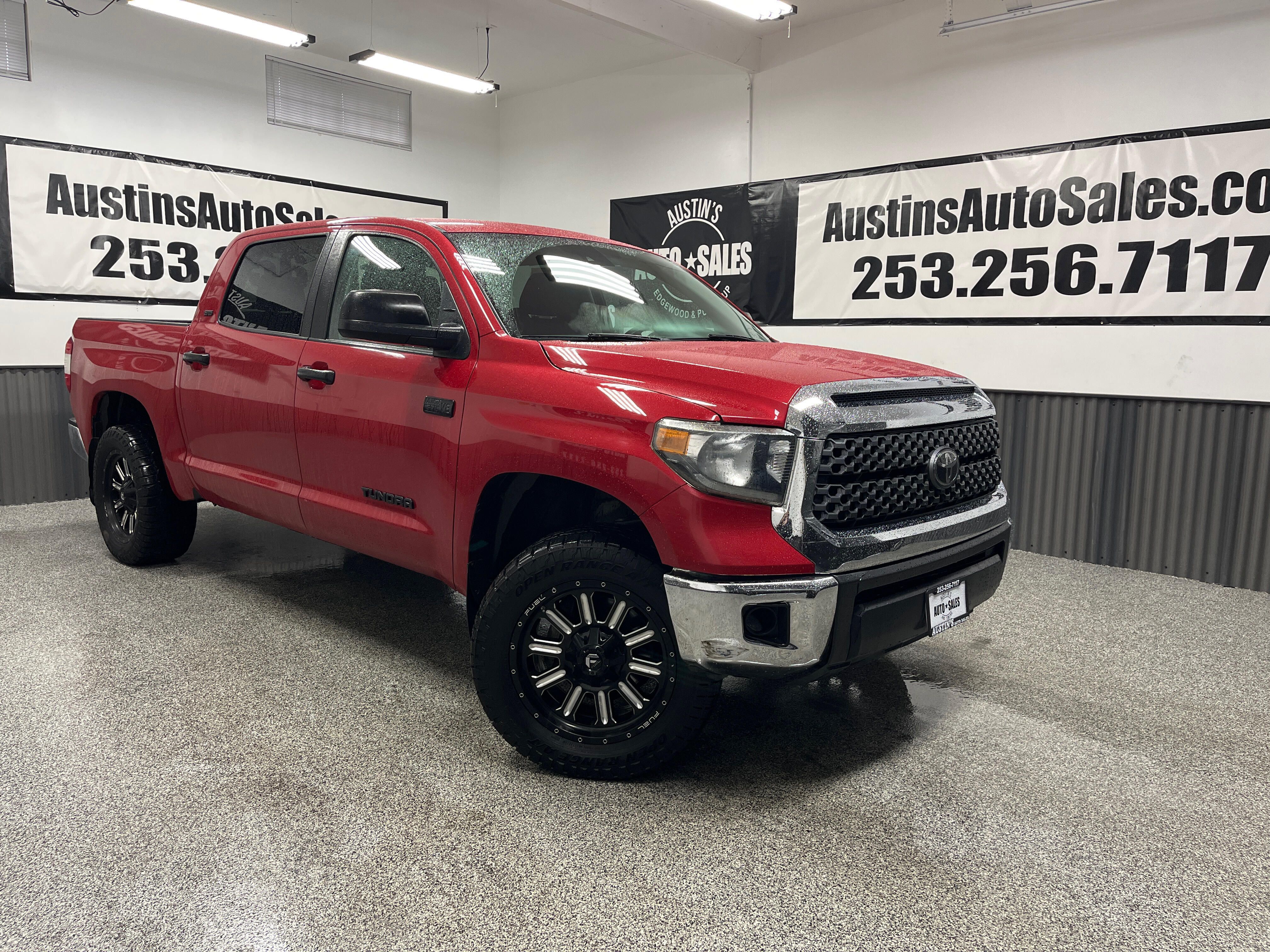 2020 Toyota Tundra SR5's photo