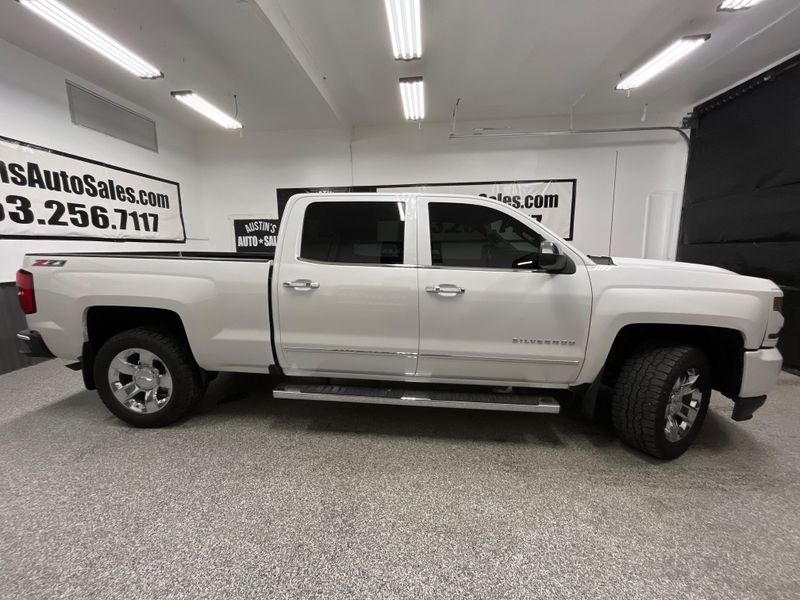 2016 Chevrolet Silverado 1500 LTZ Z71 Upper Image 2