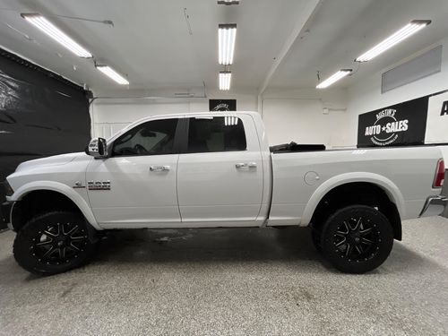 2018 Ram 2500 Laramie Lower Image 3