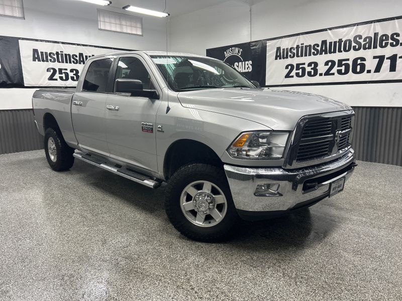 2010 Dodge Ram 2500 SLT Crew Cab Upper Image 1