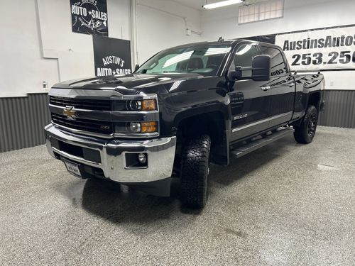 2015 Chevrolet Silverado 2500HD LTZ Lower Image 1