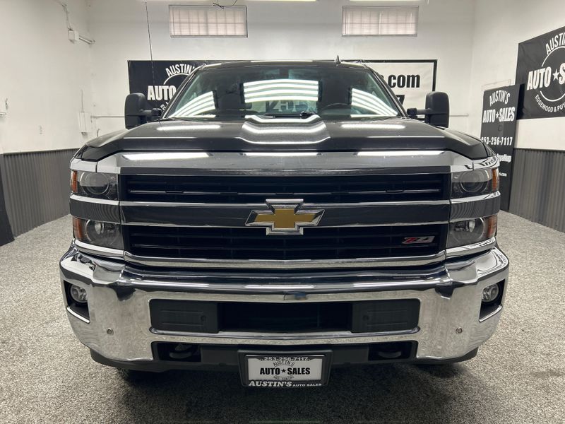 2015 Chevrolet Silverado 2500HD LTZ Upper Image 2