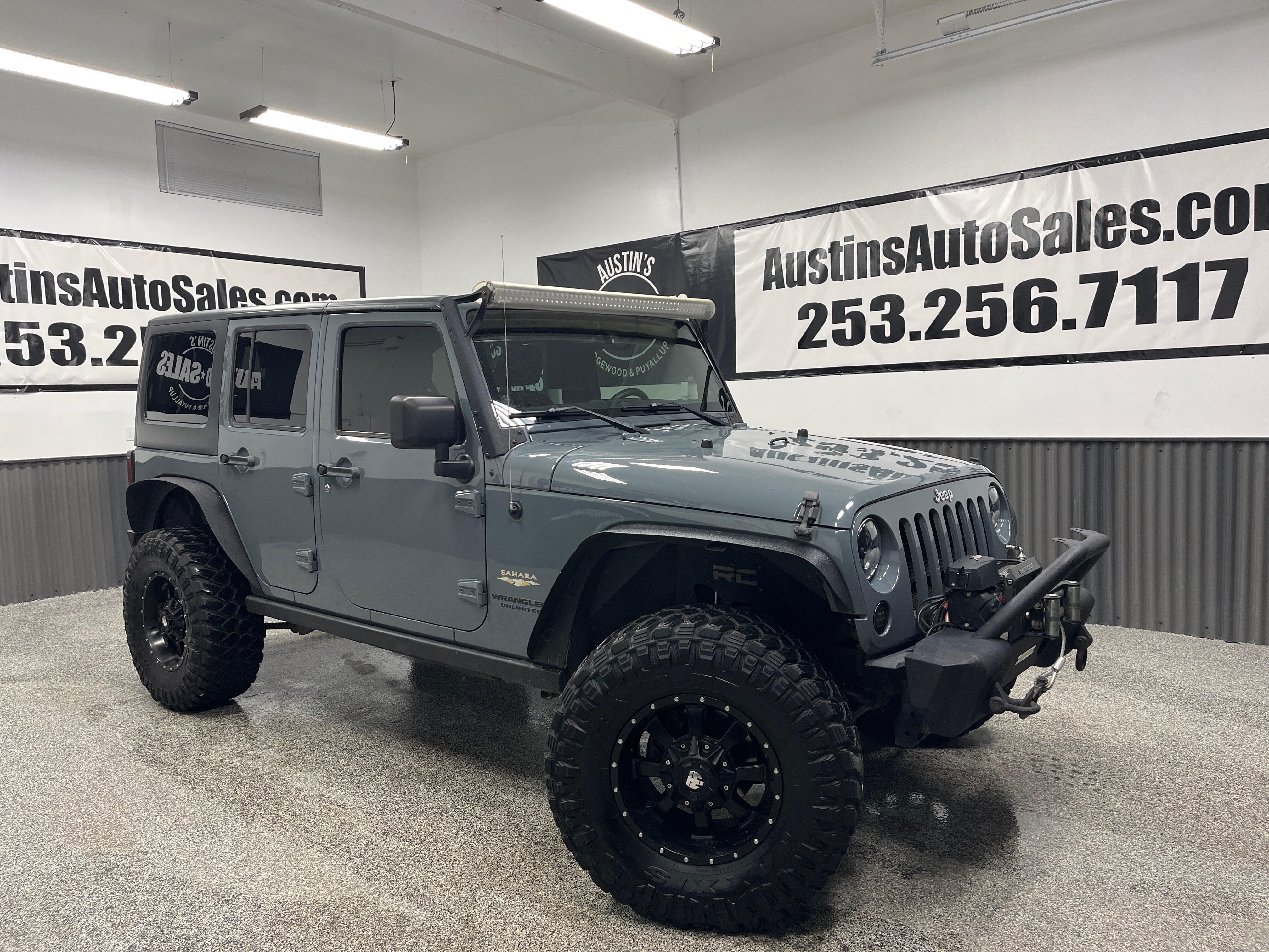 2014 Jeep Wrangler Unlimited Sahara's photo