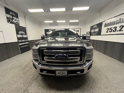 2015 Ford F-250 Super Duty Lariat Lower Image 3