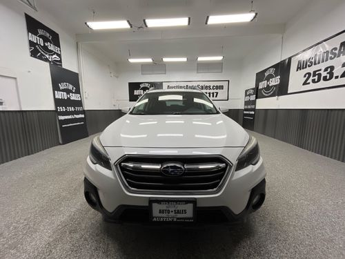2019 Subaru Outback 2.5i Premium Crossover Lower Image 3