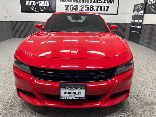 2015 Dodge Charger SXT Lower Image 3