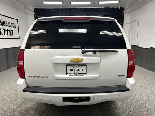 2012 Chevrolet Suburban LT Lower Image 3