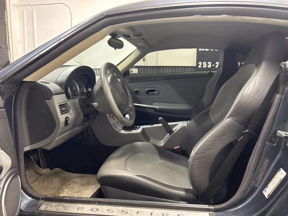 2008 Chrysler Crossfire Limited Image 9
