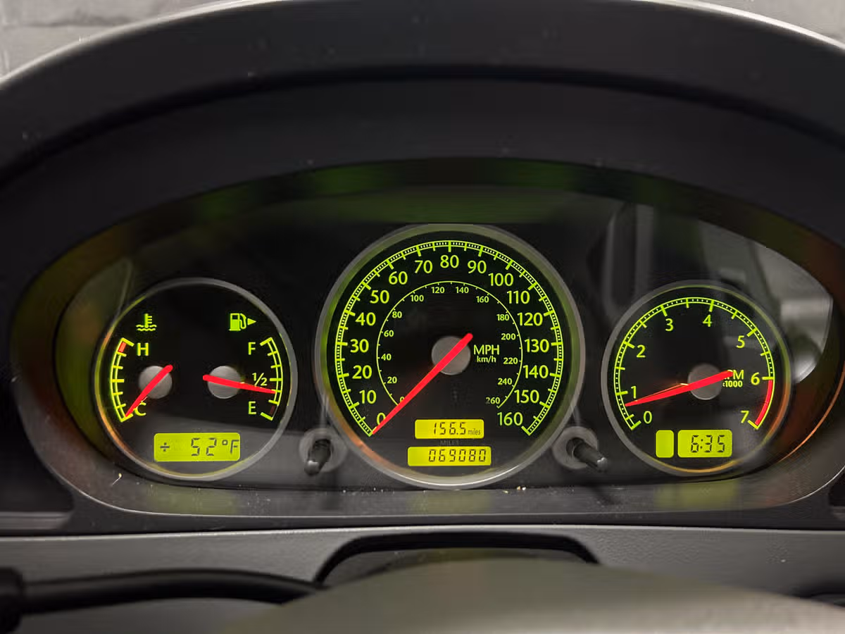 2008 Chrysler Crossfire Limited Image 14