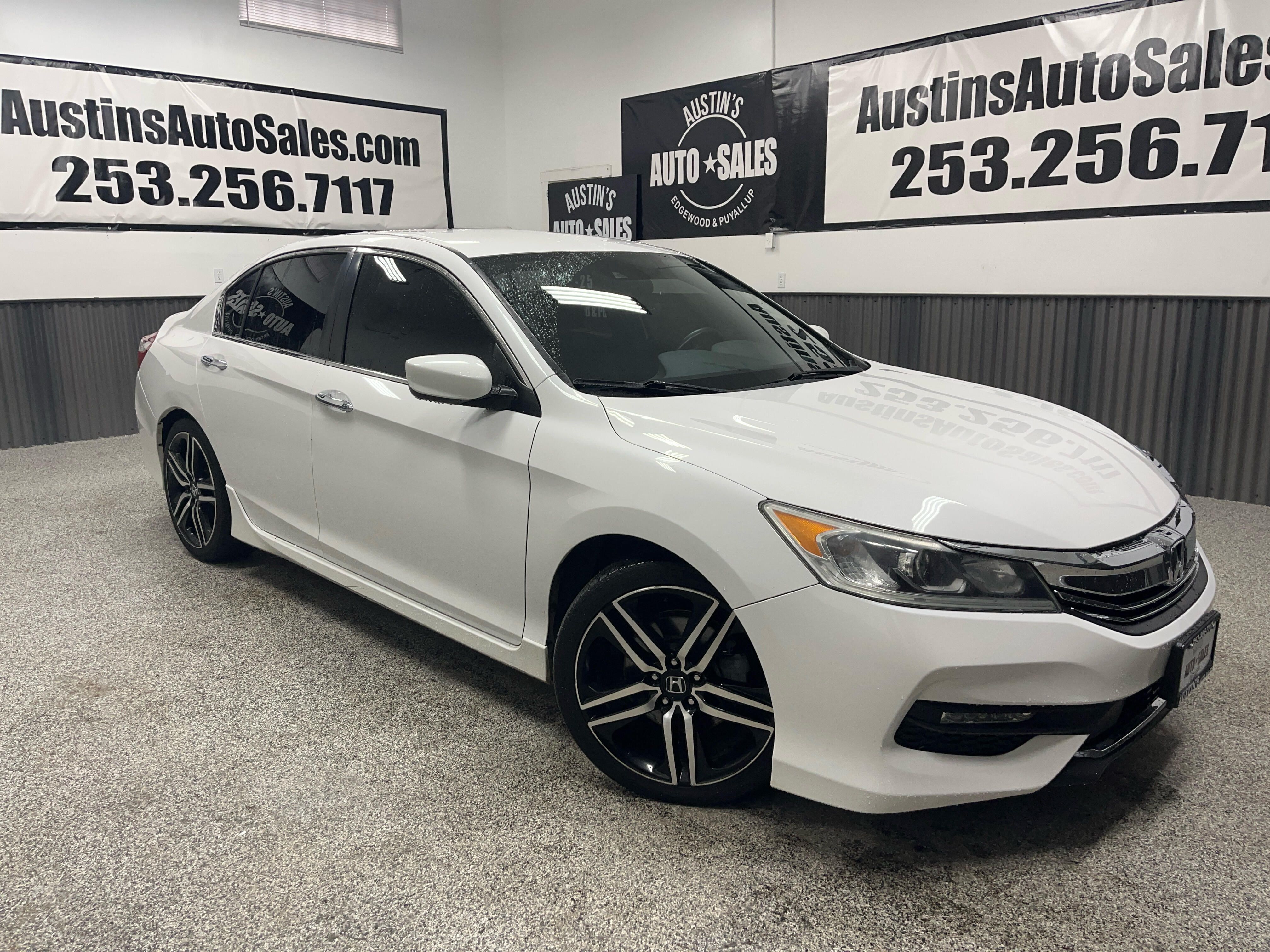 2016 Honda Accord Sport's photo