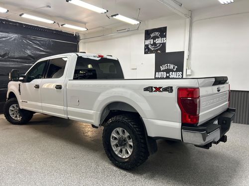 2020 Ford F-350 Super Duty XLT Lower Image 2