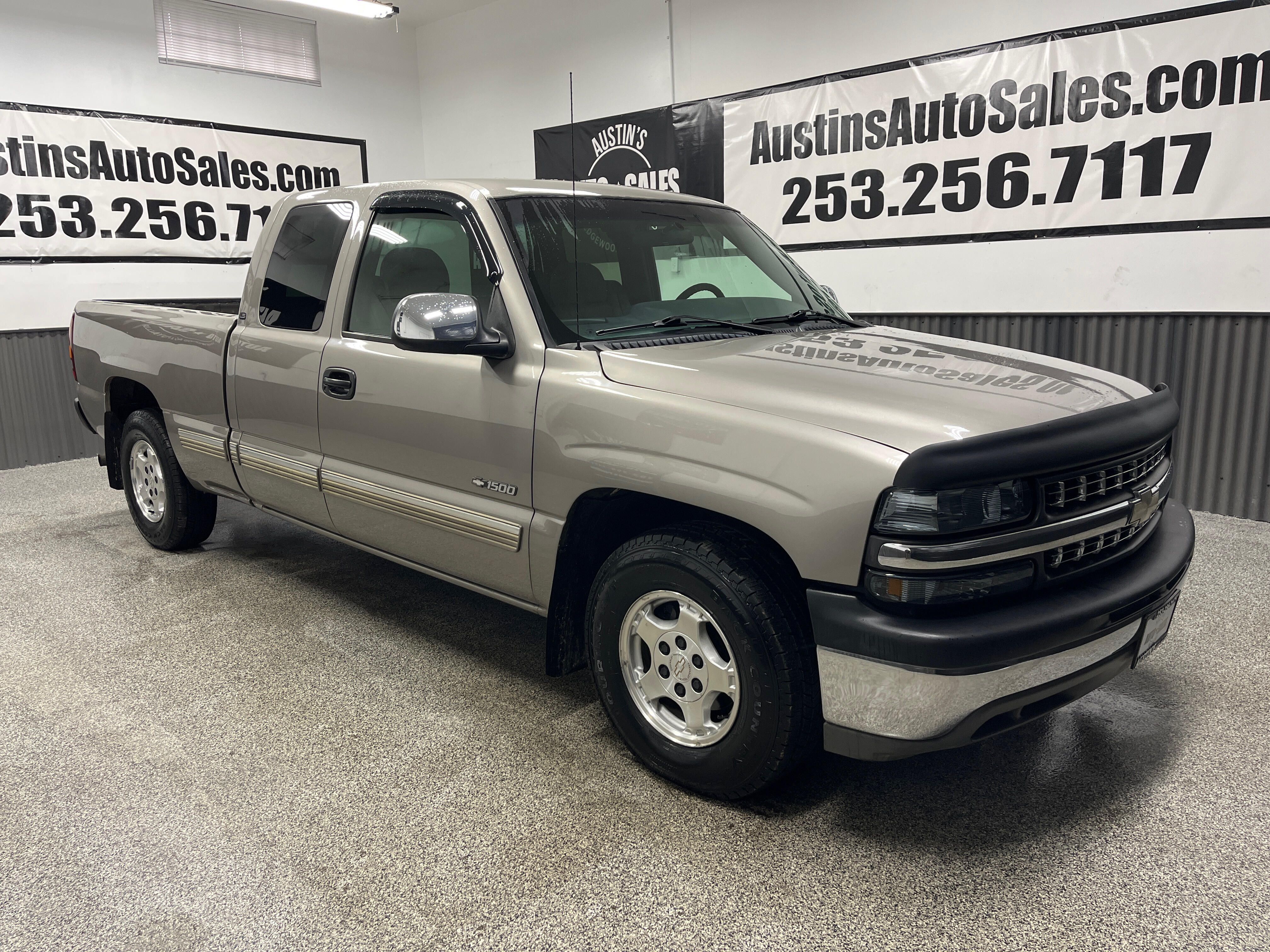 2001 Chevrolet Silverado base's photo