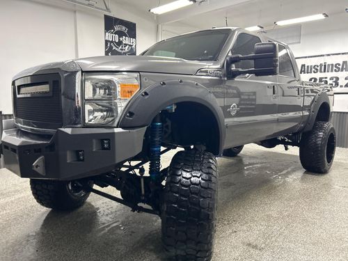 2012 Ford F-250 Super Duty Lariat Lower Image 1