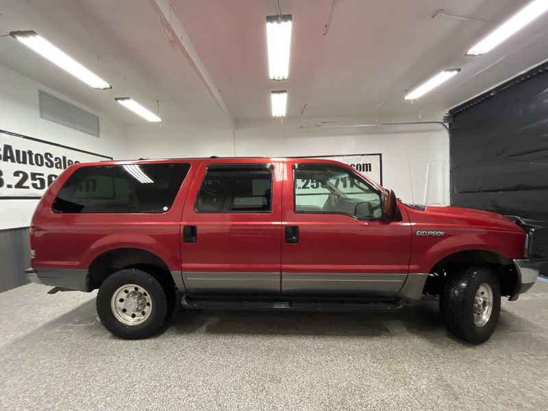 2004 Ford Excursion XLT Upper Image 2