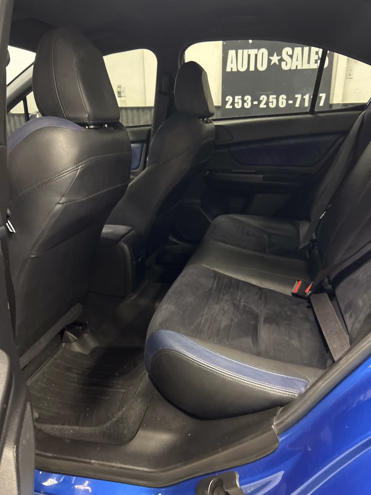 2015 Subaru WRX STI Launch Edition Image 10