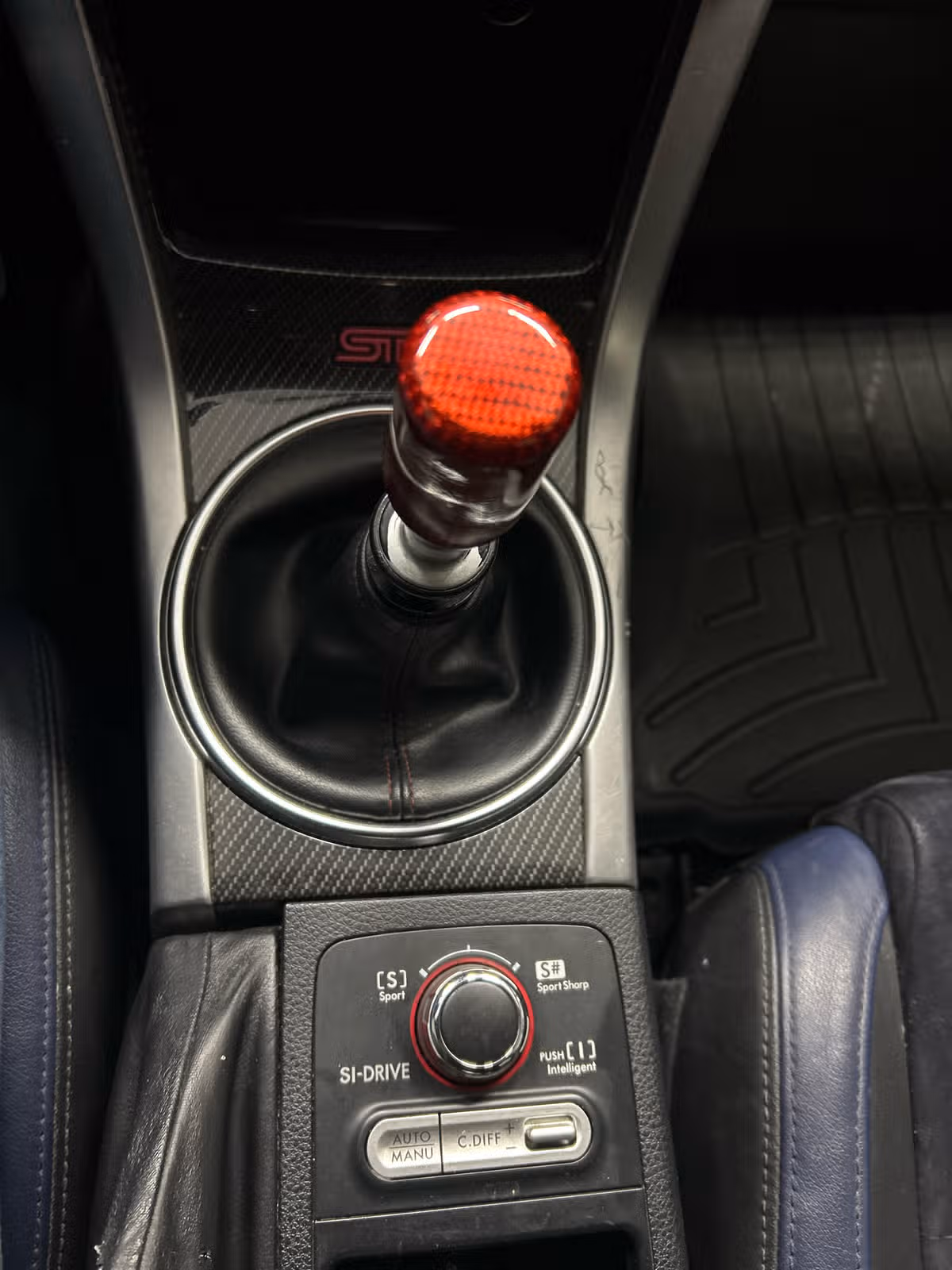 2015 Subaru WRX STI Launch Edition Image 15