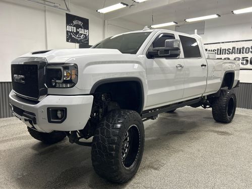 2015 GMC Sierra 3500HD Denali Lower Image 1