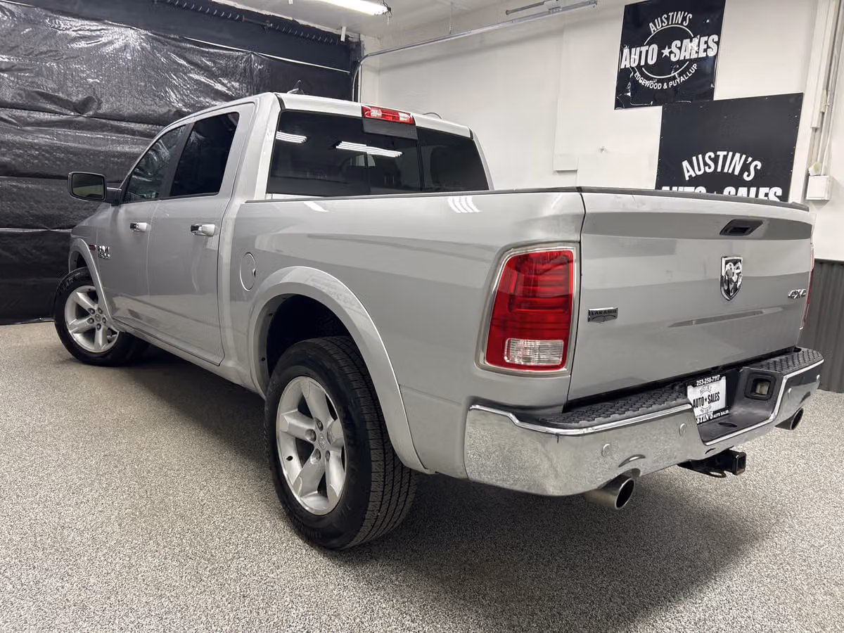 2018 Ram 1500 Laramie Image 4