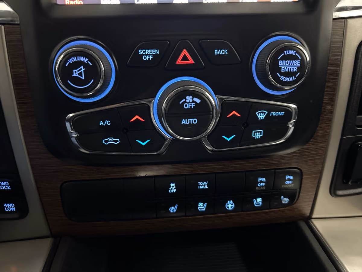 2018 Ram 1500 Laramie Image 16