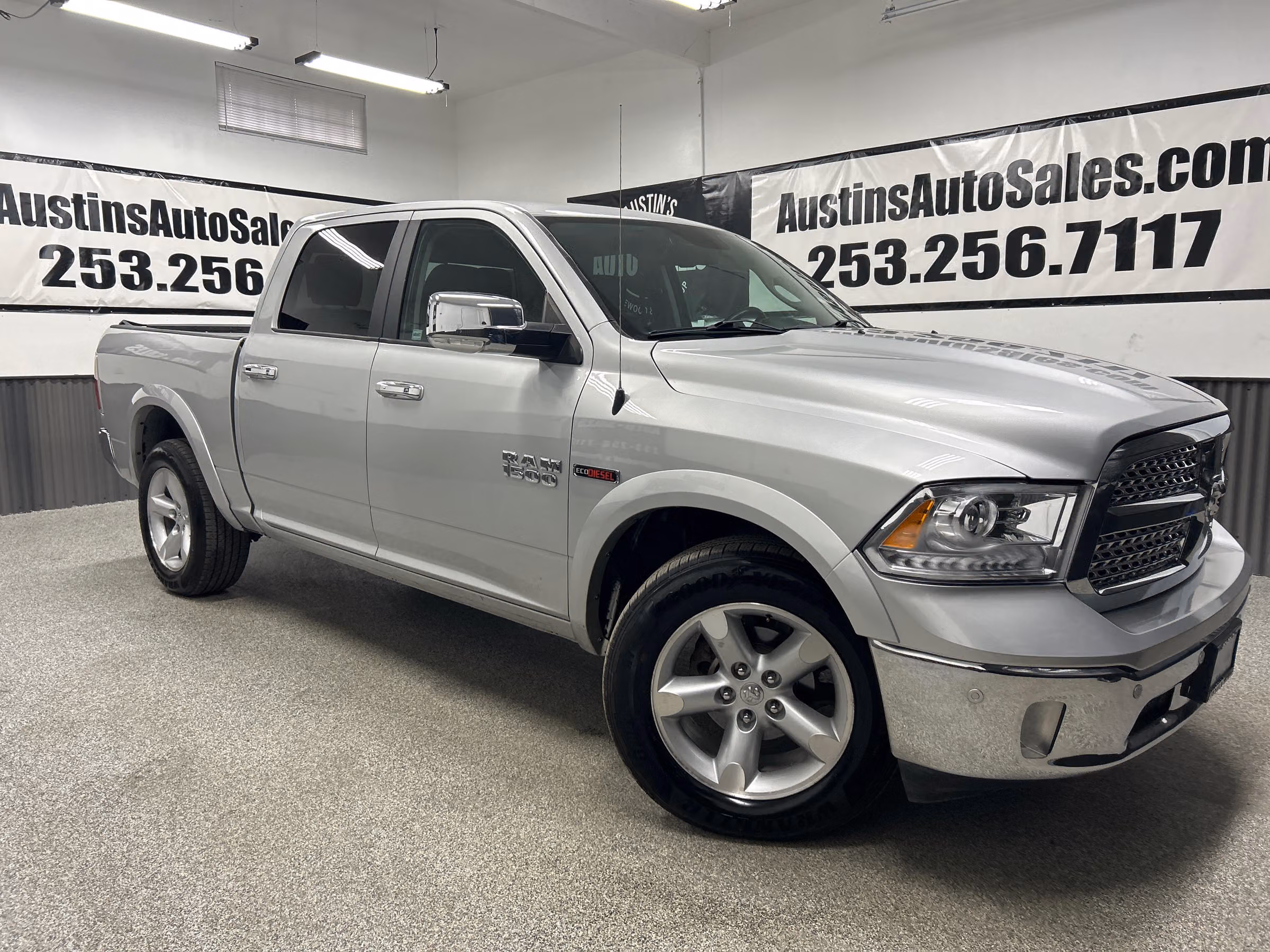 2018 Ram 1500 Laramie Image 1