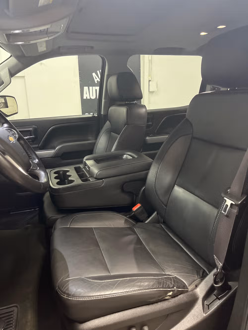 2015 Chevrolet Silverado 1500 LTZ Z71 Image 24