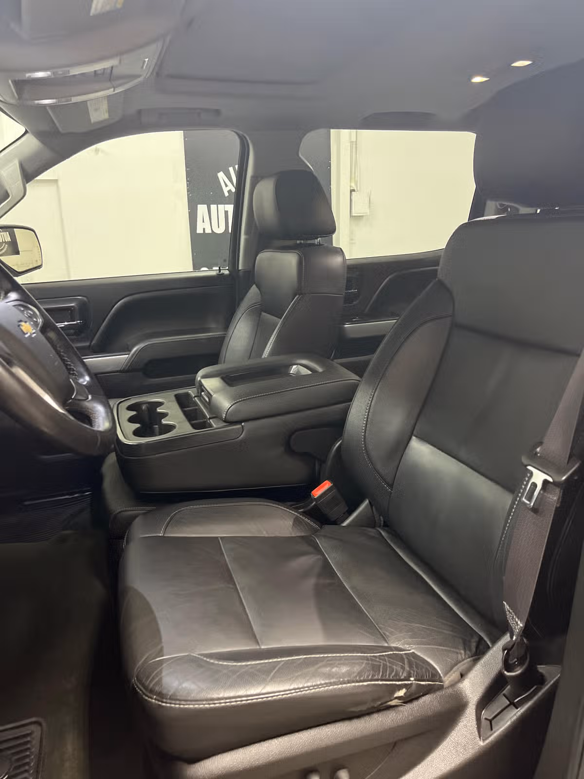2015 Chevrolet Silverado 1500 LTZ Z71 Image 24