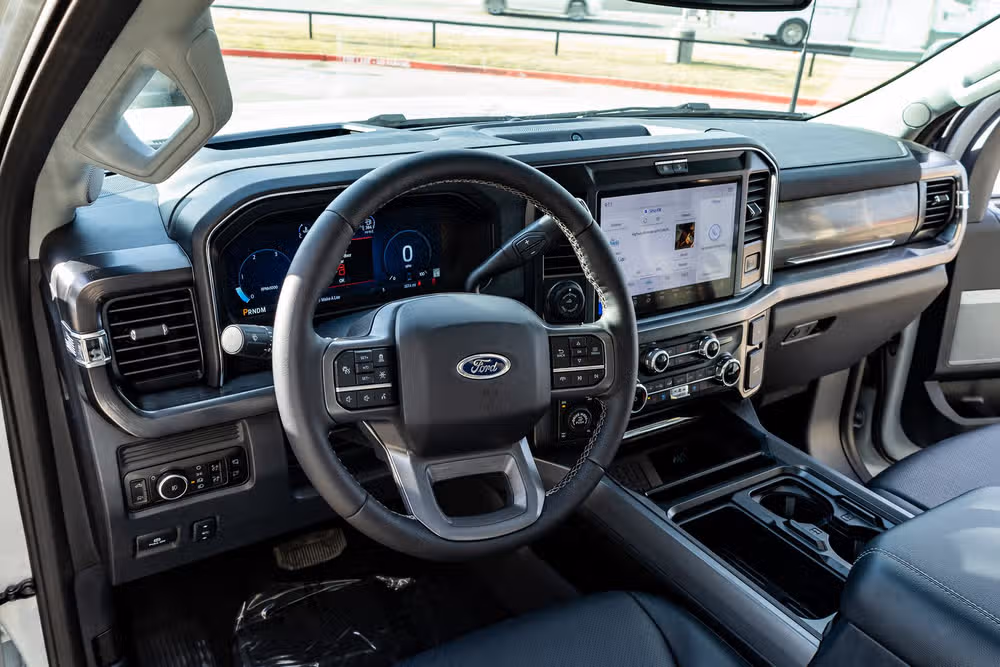 2026 Ford F-250 Super Duty Lariat Crew Cab Image 18