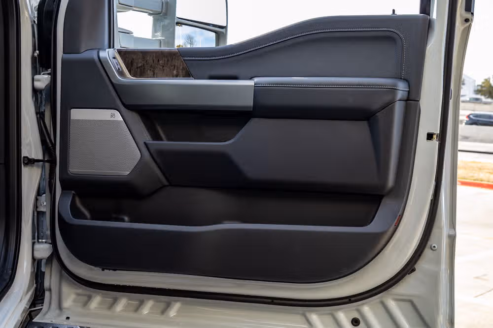 2026 Ford F-250 Super Duty Lariat Crew Cab Image 38