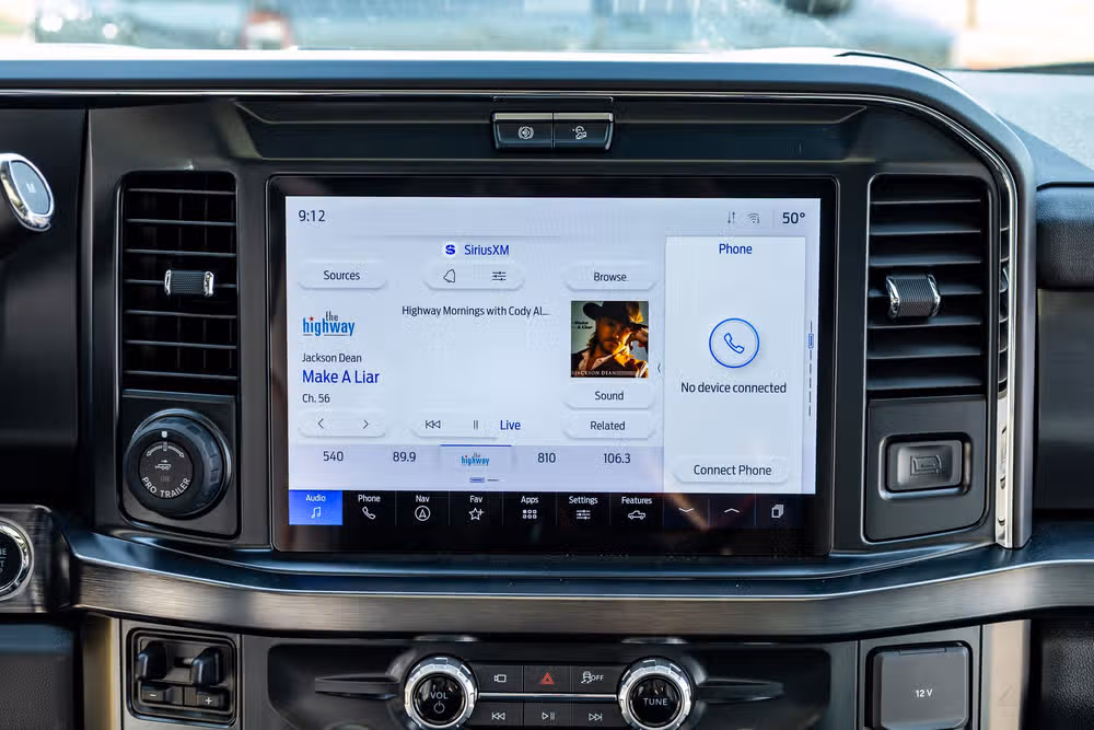 2026 Ford F-250 Super Duty Lariat Crew Cab Image 26
