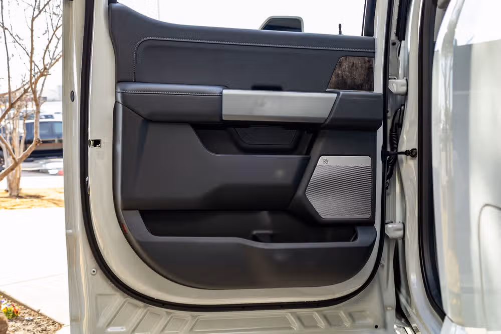 2026 Ford F-250 Super Duty Lariat Crew Cab Image 39