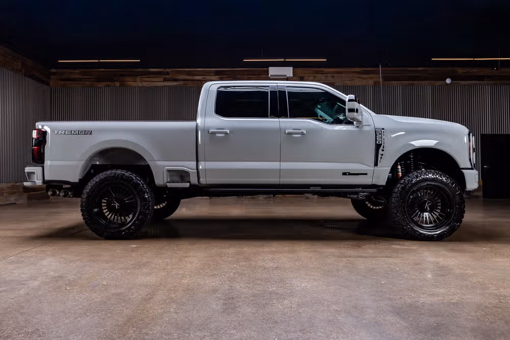 2026 Ford F-250 Super Duty Lariat Crew Cab Image 11