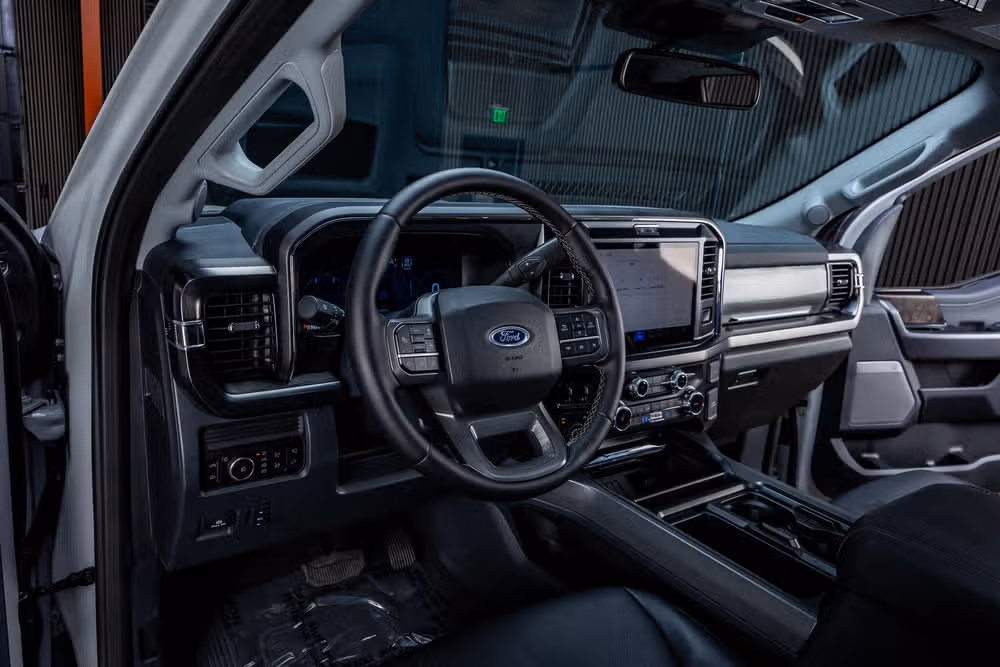 2026 Ford F-250 Super Duty Lariat Crew Cab Image 17