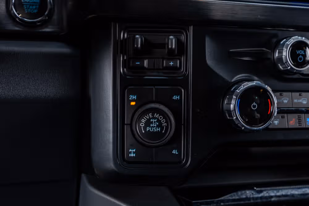 2026 Ford F-250 Super Duty Lariat Crew Cab Image 24