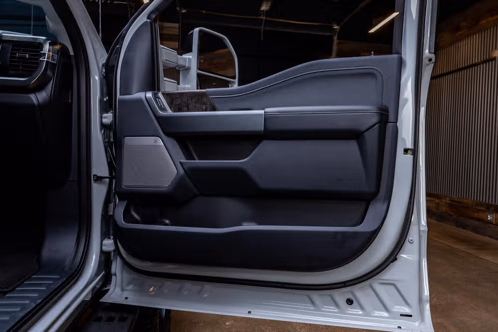 2026 Ford F-250 Super Duty Lariat Crew Cab Image 39