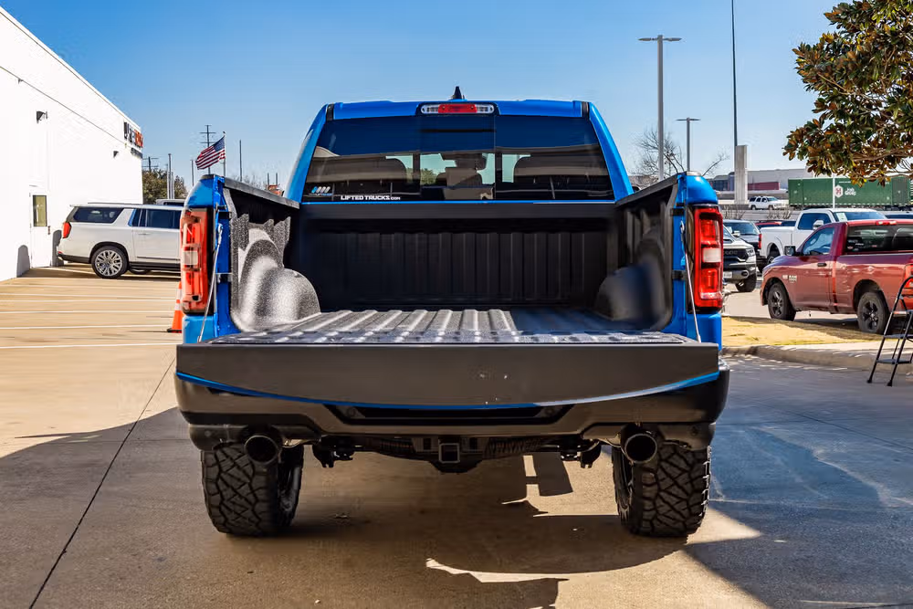 2025 Ram 1500 Warlock Crew Cab Image 9