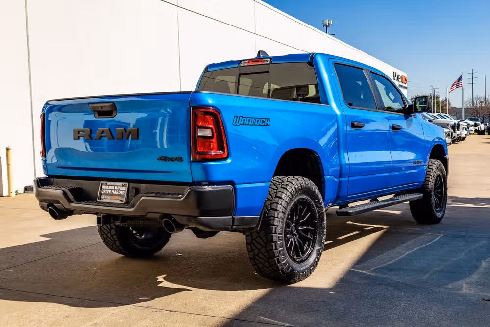 2025 Ram 1500 Warlock Crew Cab Image 10