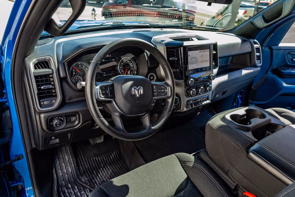 2025 Ram 1500 Warlock Crew Cab Image 17