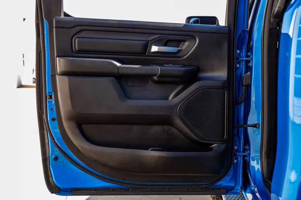 2025 Ram 1500 Warlock Crew Cab Image 38