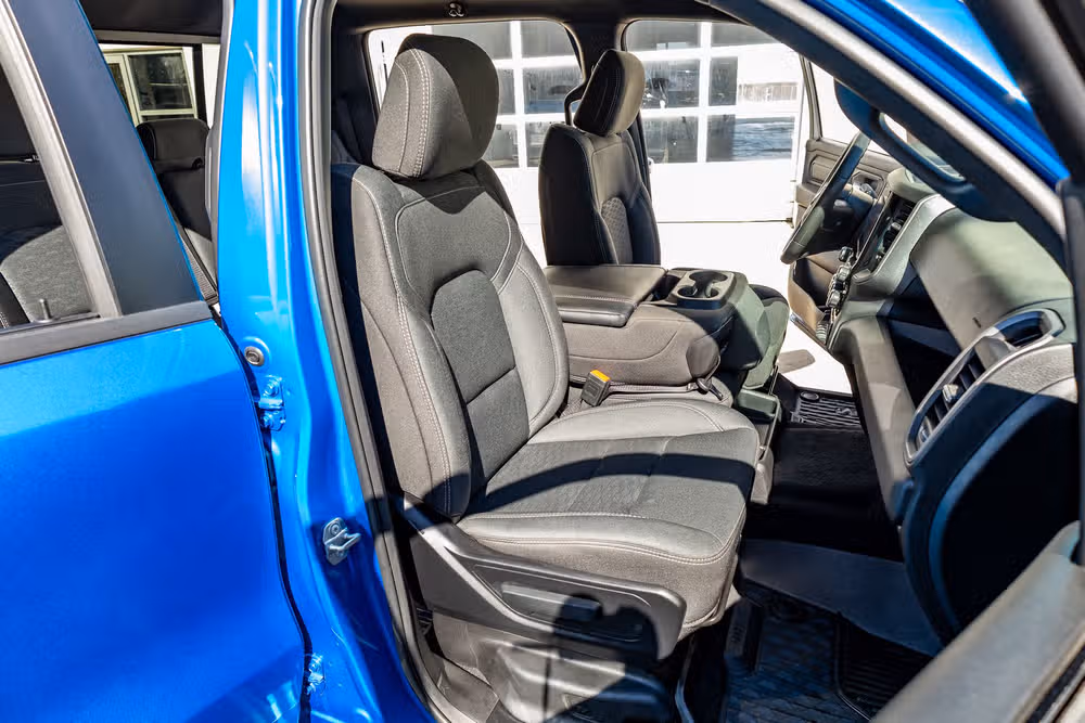 2025 Ram 1500 Warlock Crew Cab Image 31