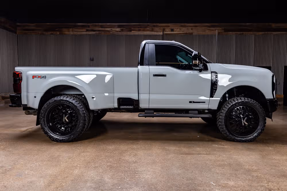 2026 Ford F-350 Super Duty XLT Regular Cab Image 11
